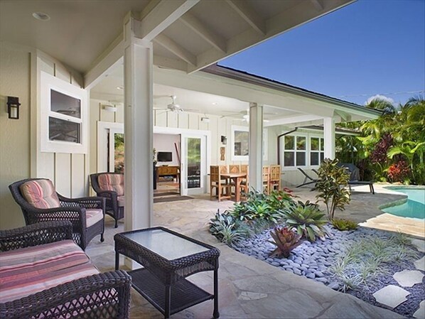 Heated Pool, Covered Lanai, Outside Dining