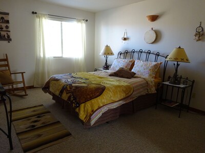 Family and Pet Friendly Condominium in Moab by Golf Course 