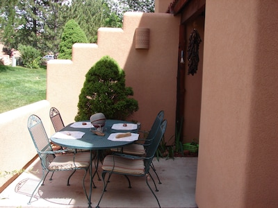 Family and Pet Friendly Condominium in Moab by Golf Course 