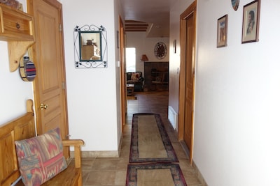 Family and Pet Friendly Condominium in Moab by Golf Course 