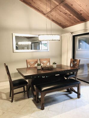 Dining area, vaulted ceilings, open and spacious floor plan