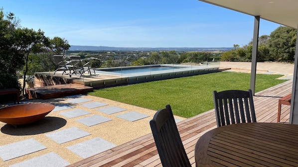 Solar Heated Pool with Panoramic Views 