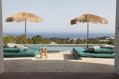 Ibiza, Es Cubells - Finca encantadora con gran piscina y vistas al mar