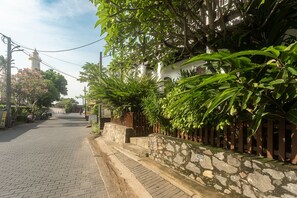 Hospital Street, view from the entrance. 