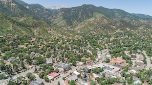 Located in beautiful Manitou Springs located at the base of Pikes Peak