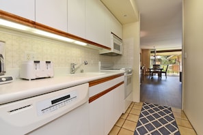 Eldorado J209 kitchen1