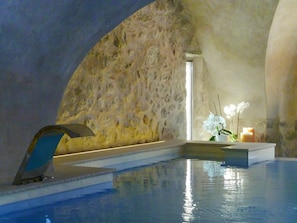 L'Eau, Bâtiment, Plante, Piscine, Plante D'Appartement, Éclairage, Maison, Loisir, Composite, Pot De Fleur