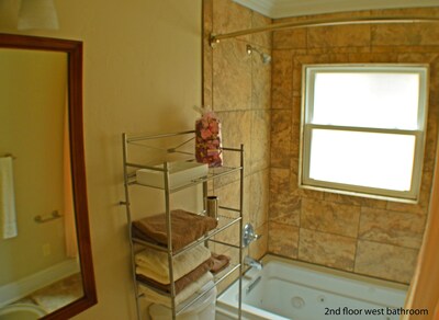 The Heart of Manitou Springs. Award-winning. Luxurious. Romantic. 2nd Floor West