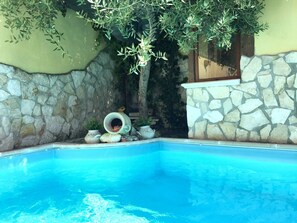 Vue sur piscine
