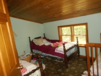 Mountain views, total seclusion Southern Bedford County, PA - Big Discounts!