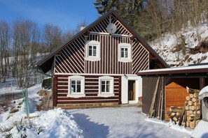 Haus im Winter