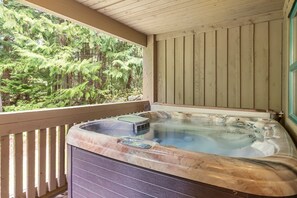 Private hot tub