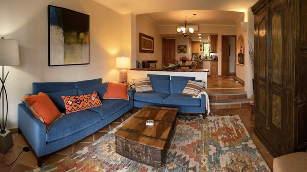Sunken Living  room  looking out to ocean