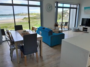Open plan kitchen, lounge and dining