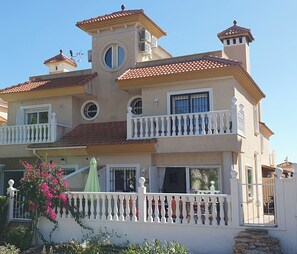 Garden View, Casa la Perla