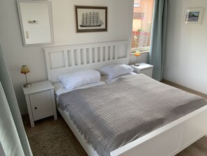 Das Elternschlafzimmer wurde 2019 komplett renoviert.