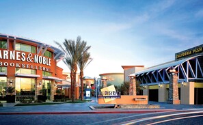 Desert Ridge Marketplace