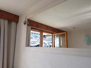 Miroir du salon