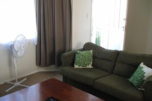 Lounge showing sofasleep 2