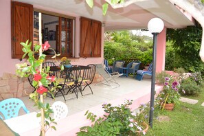 Veranda seen from the entrance