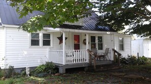5193 Limestone Hill Road, Waiteville, West Virginia 
