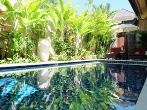 Private pool