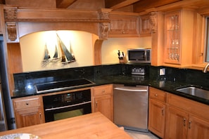 Premium Appliances w/Induction Cooktop & Convection Oven
