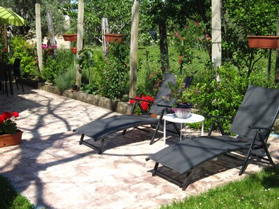 Parque Nacional de Majella en Abruzos - encantador apartamento con cocina y jardín.