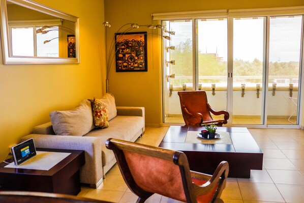 LAY BACK AND RELAX WHILE ENJOYING YOUR FAVORITE NETFLIX SHOW TO WIND UP THE DAY.