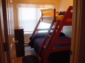 BUNK BEDROOM