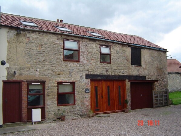 Courtyard Cottage