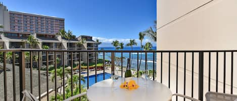 Kaanapali Shores 403 lanai with ocean view1