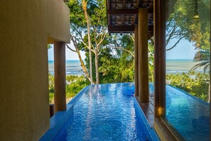Private pool