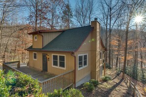 Tranquility at Bear Creek Cabin