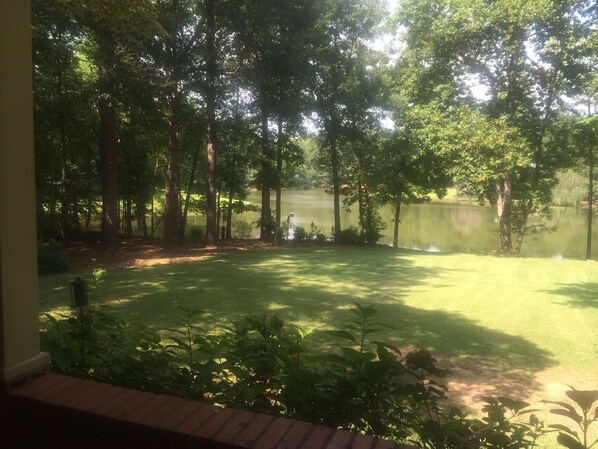 Lake Home in the middle of Auburn, 10 miles from the stadium.