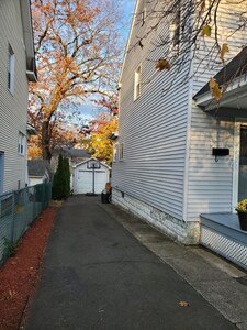 !!upscaled Home In A Quiet Neighborhood! You Have the Entire Home to Yourself