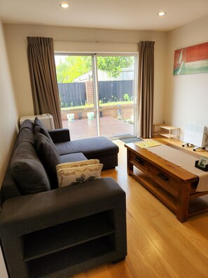 Guest Private Lounge