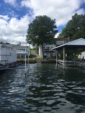 Boat lift is available for guests to use. Max boat weight 2000 lbs.