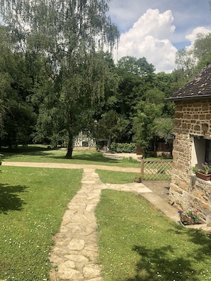 Enceinte de lâhĂ©bergement