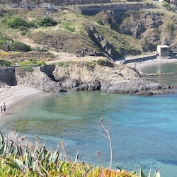 Beach of Reguers, 40 m away