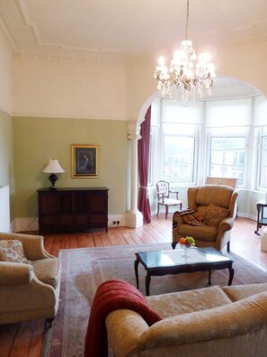 Lounge includes extensive selection of dvds and books for your enjoyment