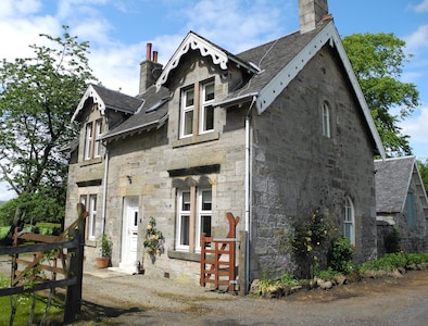 Luxuriöses Gartenhaus auf dem Blair Estate in Ayrshire für 4 Personen.  Glasgow 30 min. 