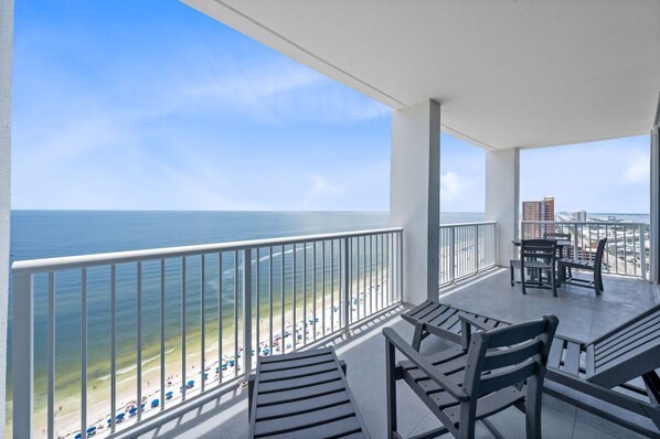 5 Island Tower 2203 Balcony