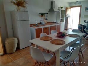 Salon con cocina 
Planta de arriba