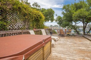 hot tub on the deck