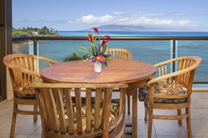 Sands of Kahana 353 front lanai