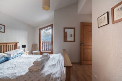 4 bedroom Apartment In Morzine, Portes Du Soleil, French Alps 