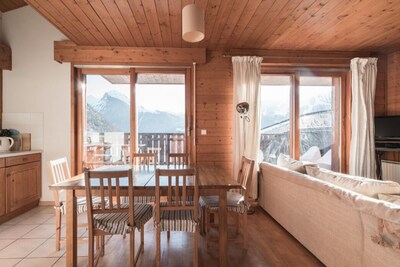 4 bedroom Apartment In Morzine, Portes Du Soleil, French Alps 