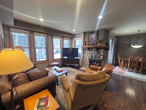 Living room dining room from entry
