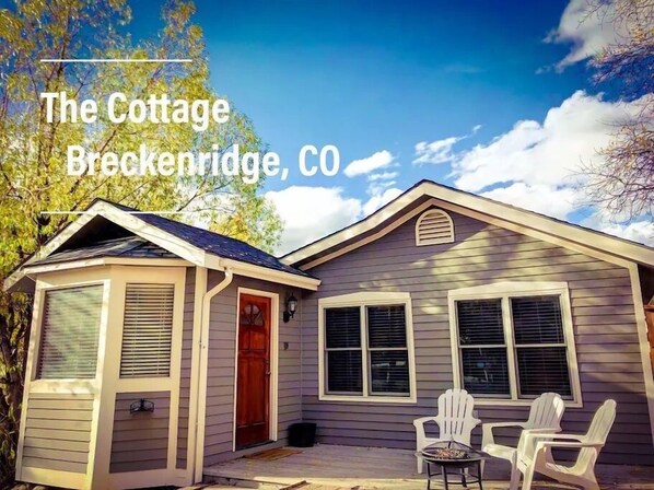 Embrace Serenity at The Cottage: Discover a peaceful retreat at The Cottage, perfectly situated in the historic heart of Breckenridge. A sanctuary where every detail has been curated to create an atmosphere of warmth and tranquility. 